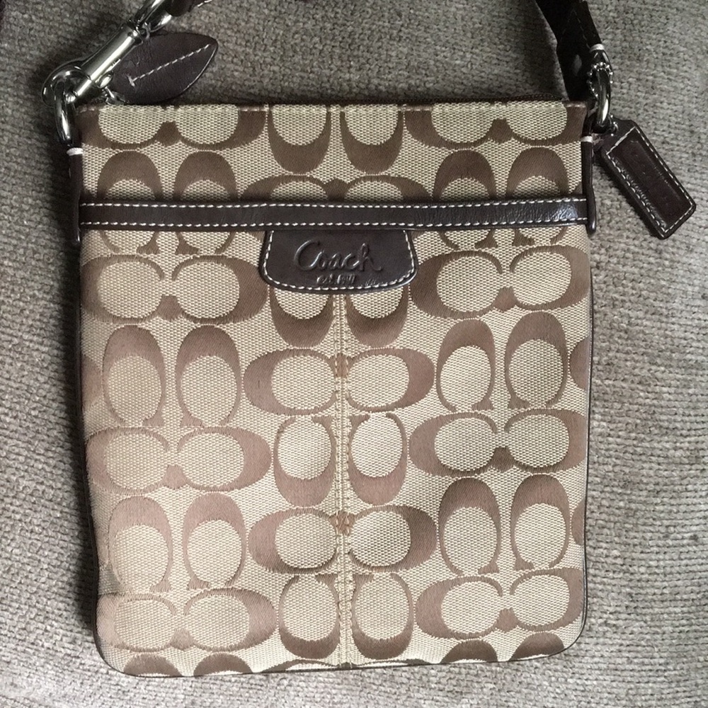 Coach messenger crossbody